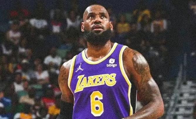 NBA推荐网：詹姆斯38分无力回天，败给鹈鹕输掉关键战，季后赛被拒之门外？